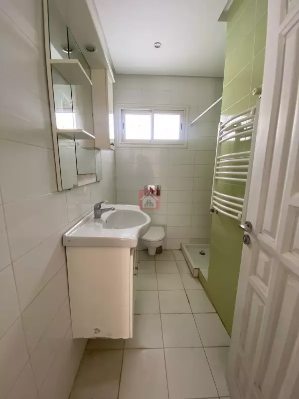 Exclusif Villa S5 à louer au lac2 , 300m²