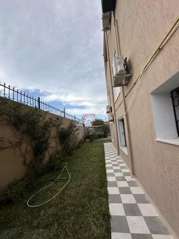 À vendre un appartement S3 Gammarth supérieur