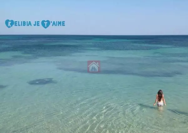 Terrain à Vendre à Kélibia la Blanche, pieds dans l'eau