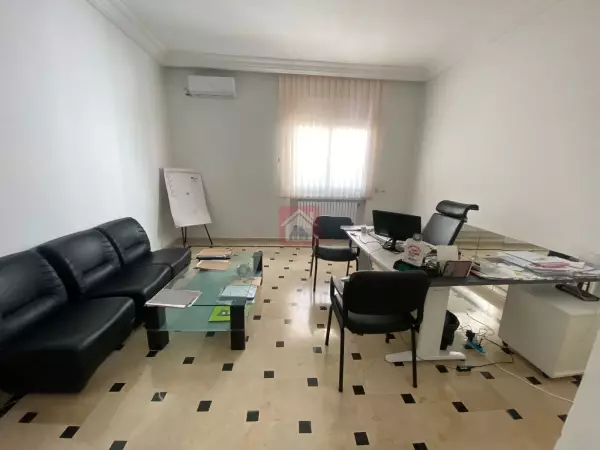 Villa à louer au Lac 1 à usage bureautique