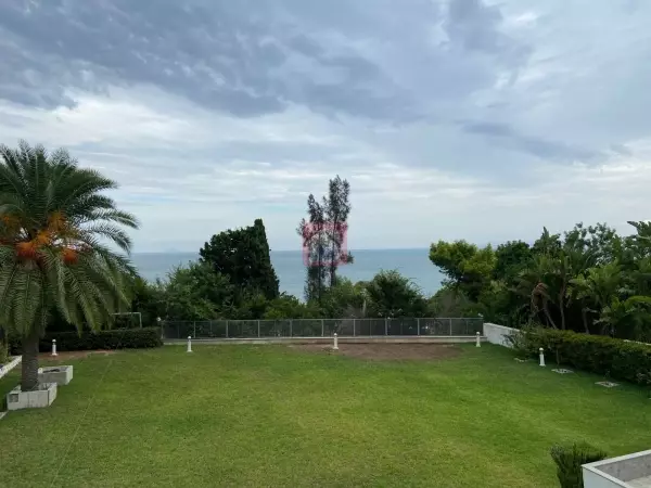 Villa Jumelée à Louer Neuve au Lac 2