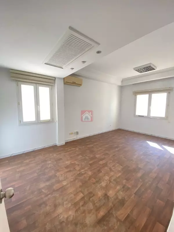 Appartement S2 à Louer Vide au Lac 2