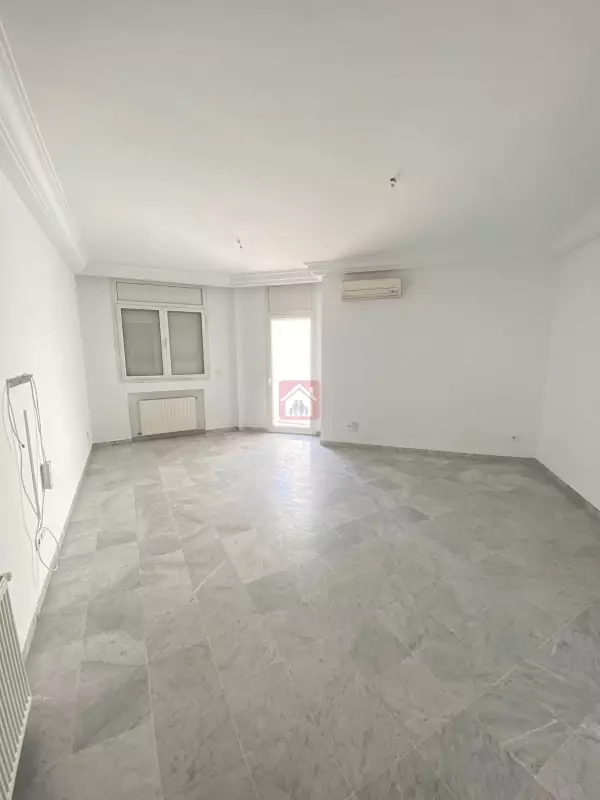 Appartement S2 à Louer Vide au Lac 2