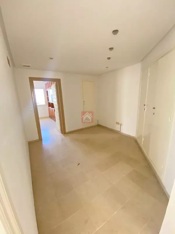 Bureaux à Louer H4 au Lac 1