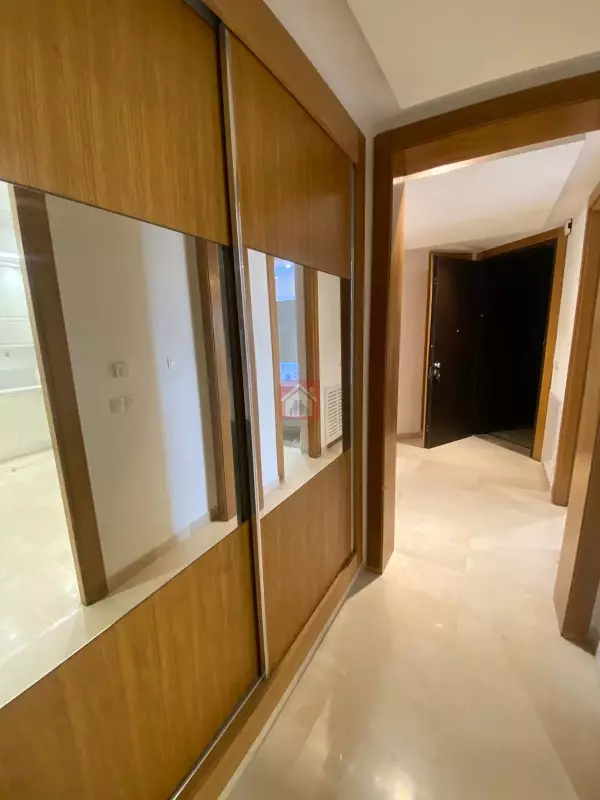 Appartement Type S3 à Vendre au Lac 2