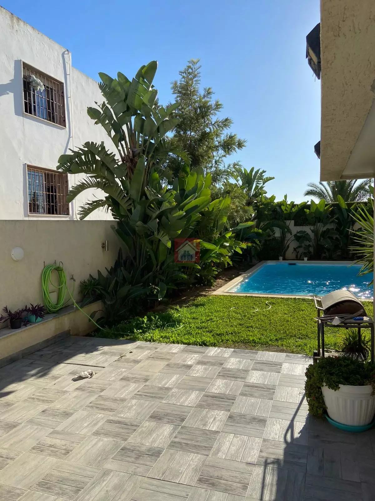 Villa 9 pièces à Louer au Lac 2