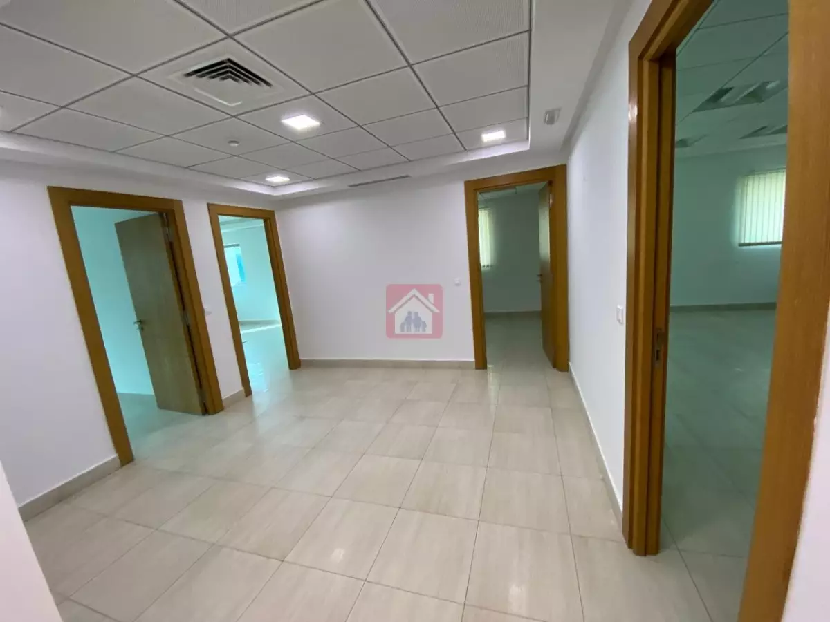 À Louer Bureau Hall+5 Au Lac 2