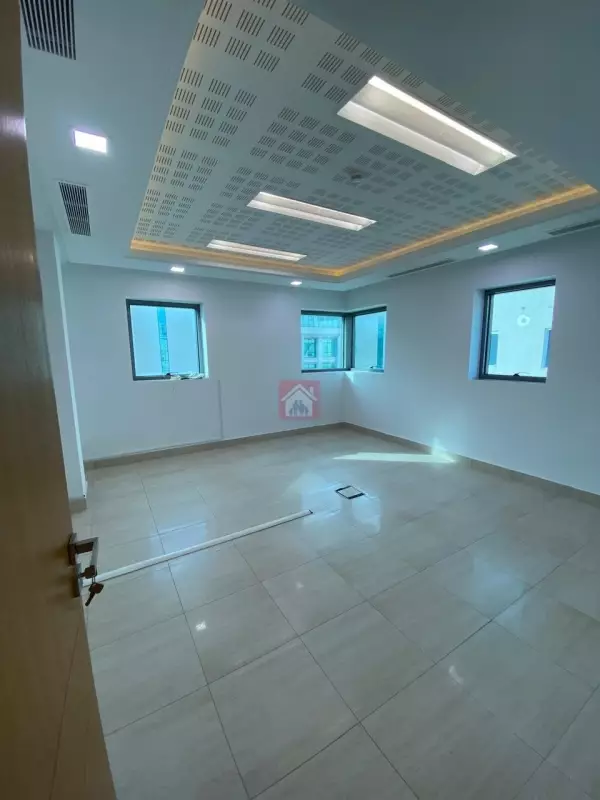 À Louer Bureau Hall+5 Au Lac 2