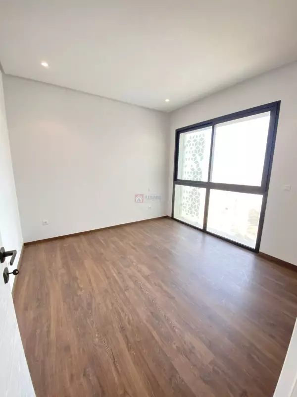 Appartement S3 Vide à Louer à Jardin de Carthage