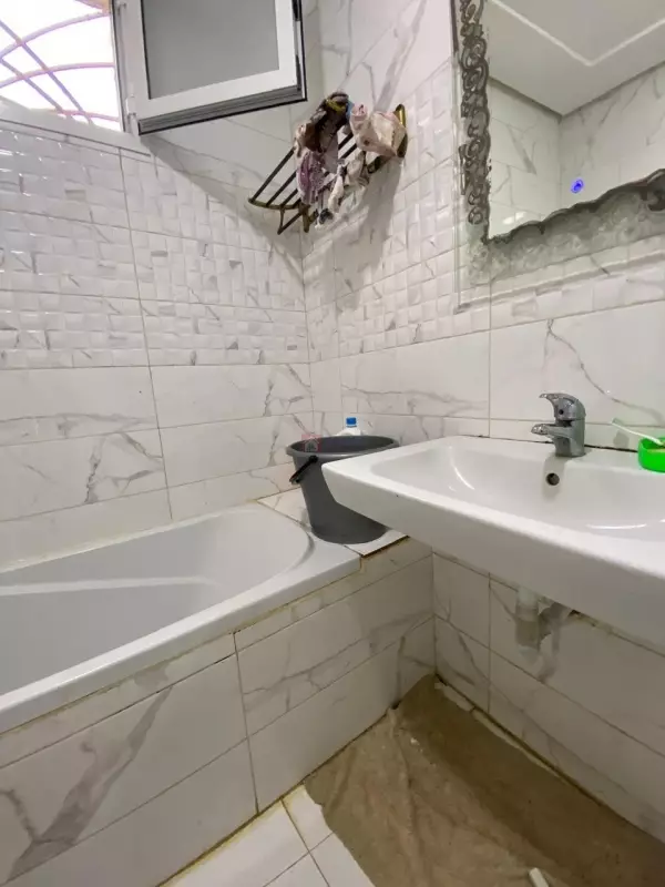 Villa R2 à Vendre à Bhar Lazreg