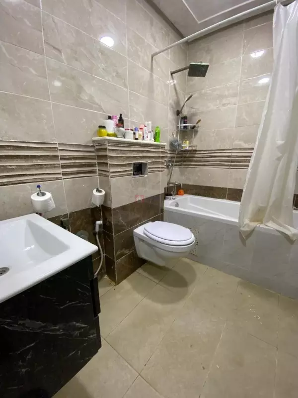 Villa R2 à Vendre à Bhar Lazreg
