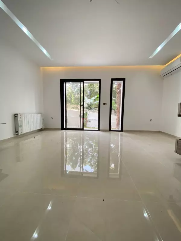 À Vendre un Bel Appartement S3 à Gammarth Supérieur