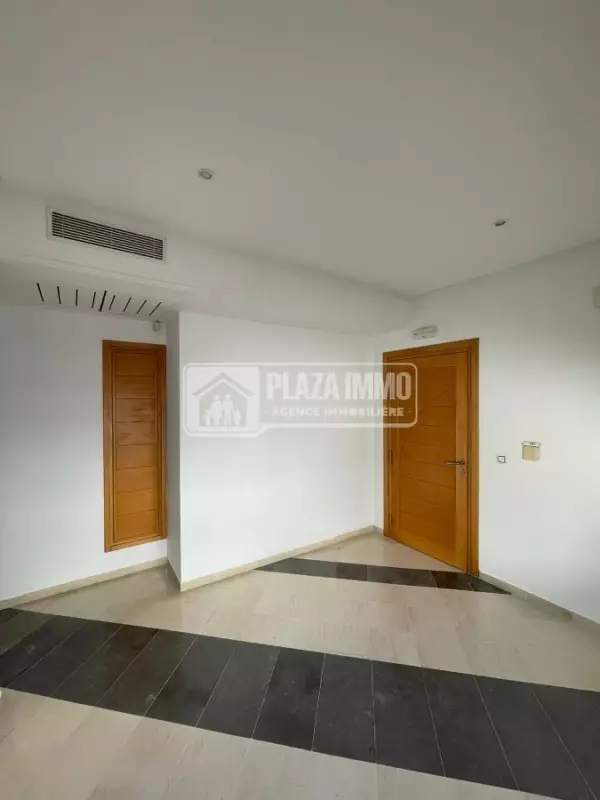 À louer Appartement neuf à usage bureautique Lac 1