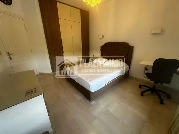 À louer villa jumelée à jardins de Carthage