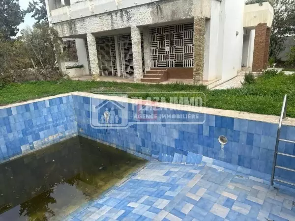 A vendre Villa 900m² à Nord Hilton