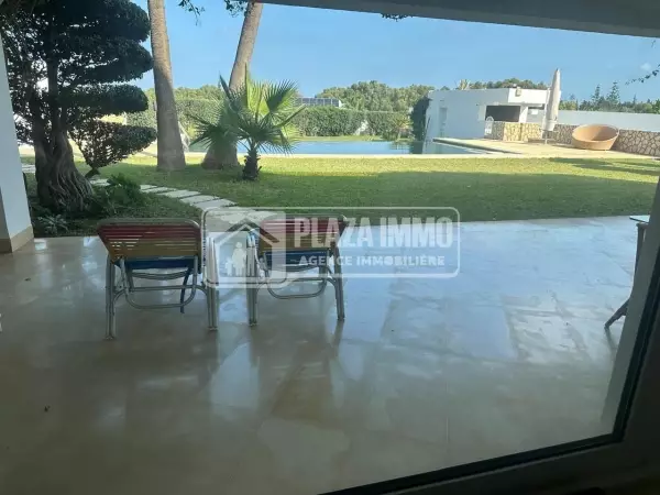 Sublime Villa à Vendre Vue Mer et Forêt