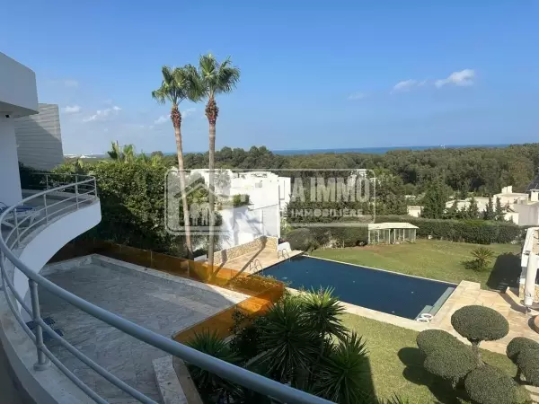 Sublime Villa à Vendre Vue Mer et Forêt