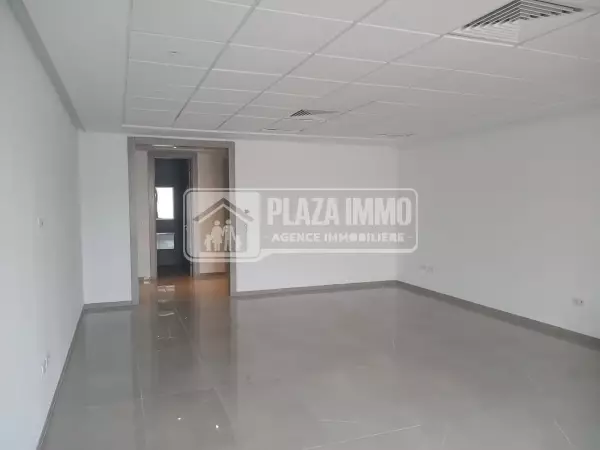 A VENDRE UN BUREAU NEUF AU LAC2