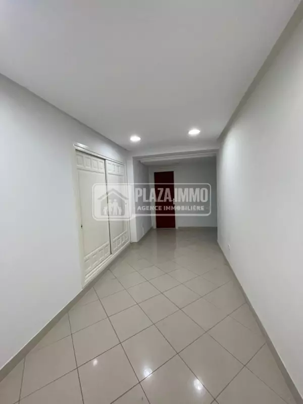 A Louer bureau S2 Lac 2