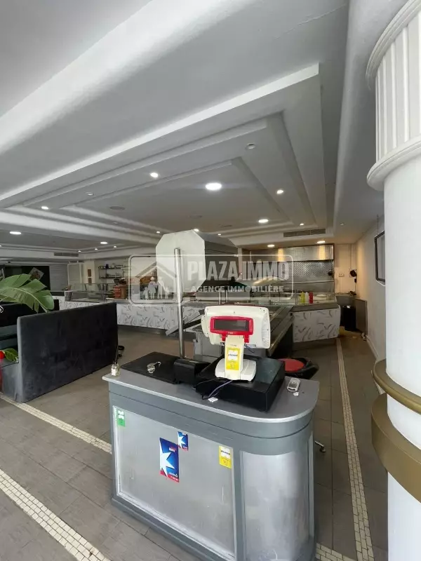 À louer – Fond de commerce Restaurant en gérance libre au Lac 2