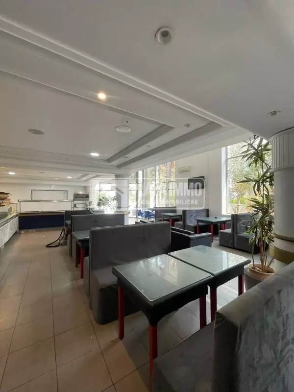 À louer – Fond de commerce Restaurant en gérance libre au Lac 2