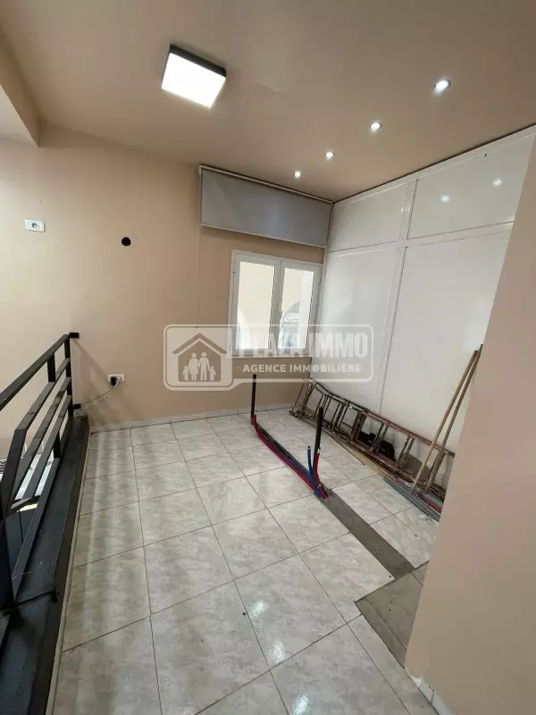 À vendre / gérance libre – Local coiffure & esthétique au Lac 2