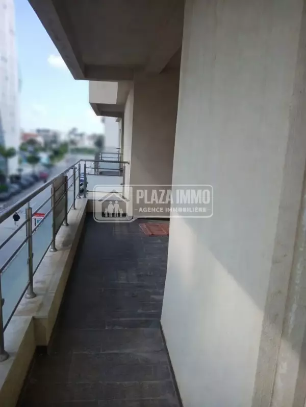 A vendre appartement s+3 au lac 2