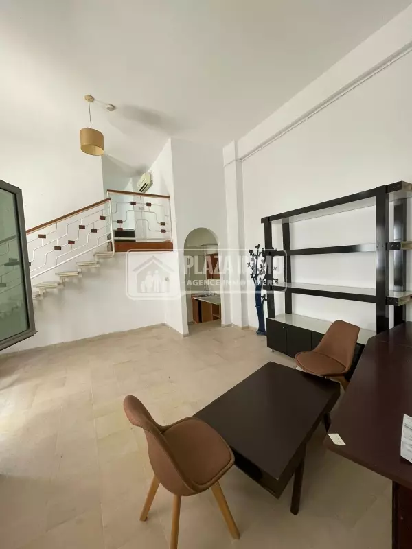 Bureau à louer au Lac 1