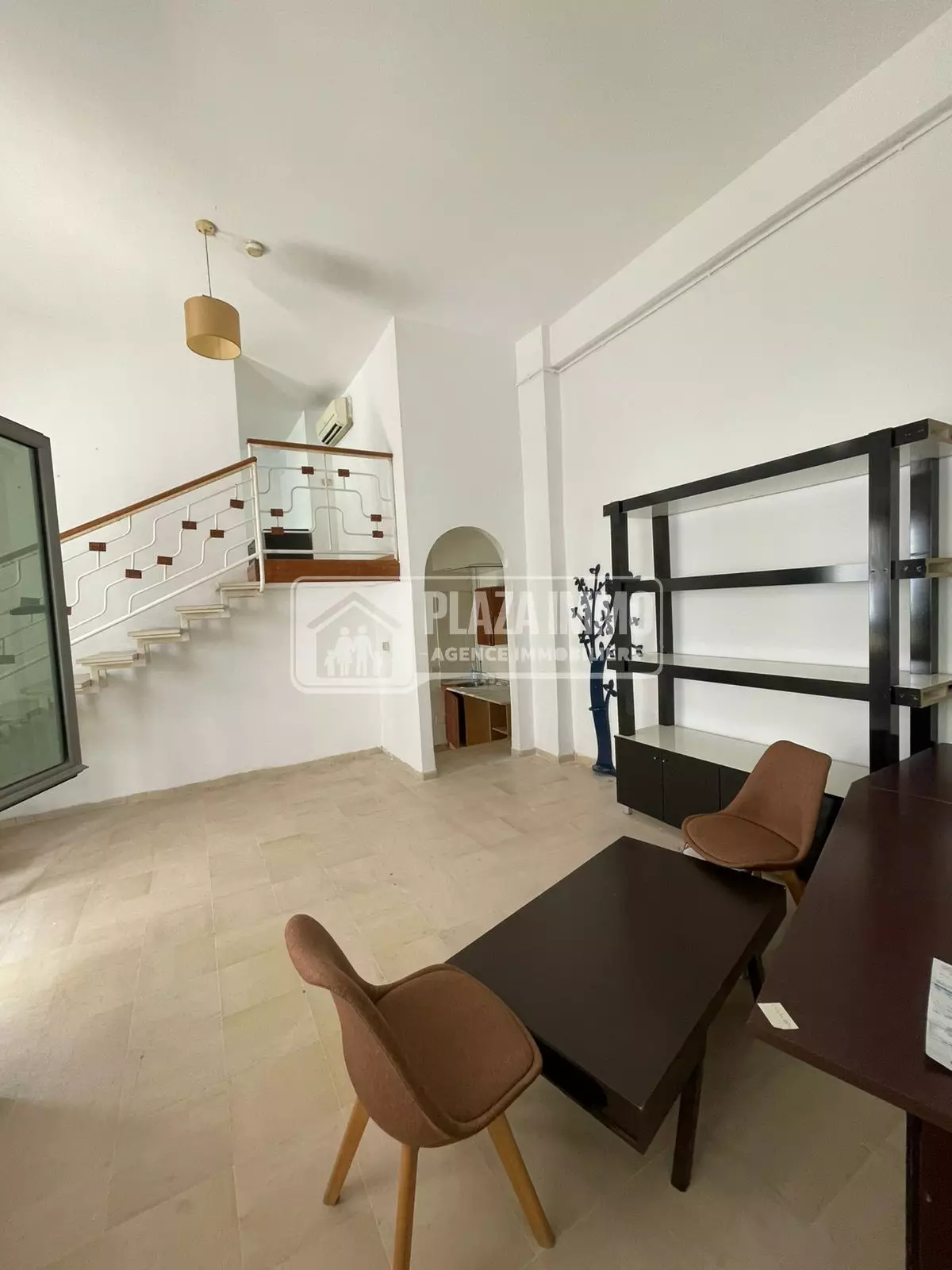 Bureau à louer au Lac 1