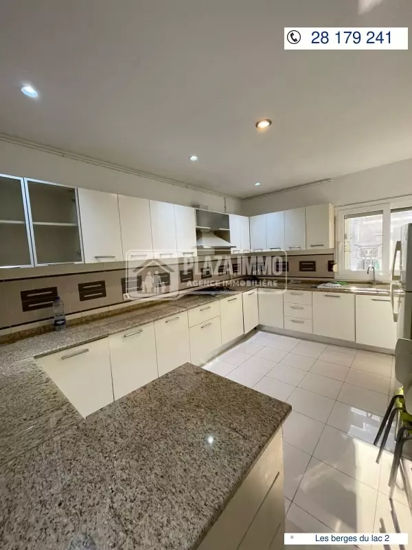 A vendre Un appartement Lac 2