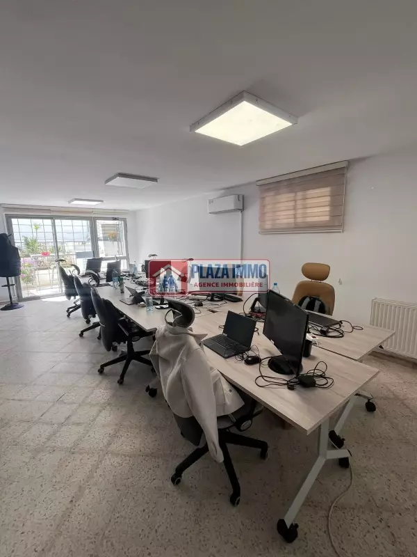 A louer Etage de villa Bureautique au Lac2