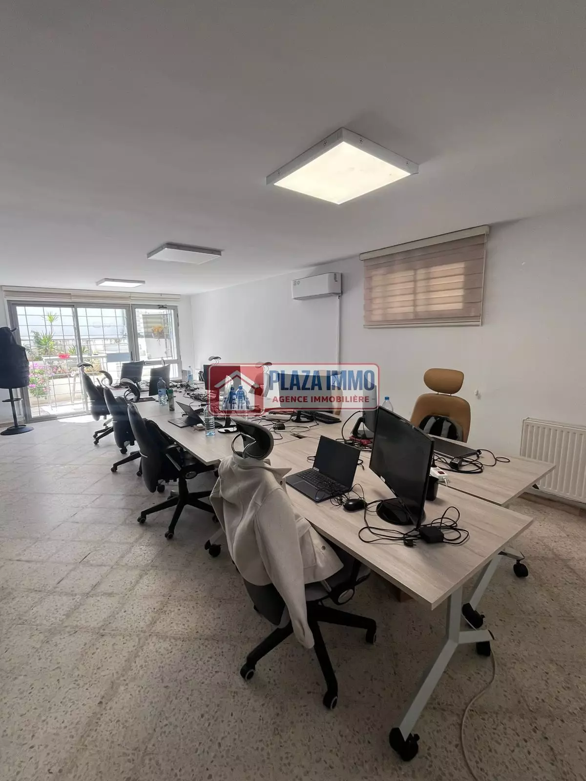 A louer Etage de villa Bureautique au Lac2