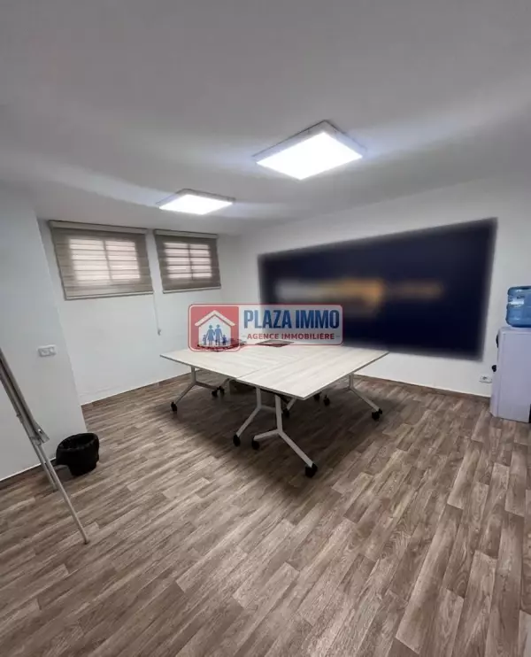 A louer Etage de villa Bureautique au Lac2