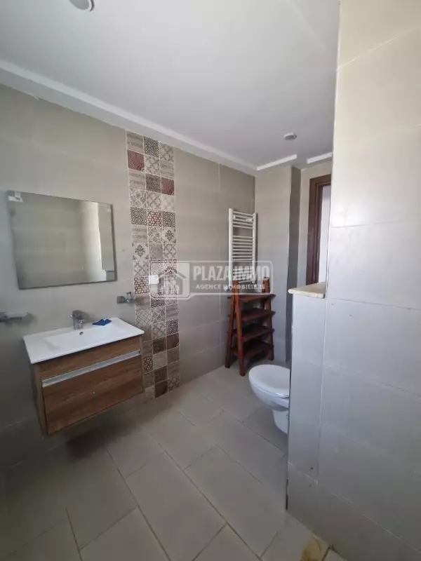 A VENDRE APPARTEMENT S+3 AFH MREZGA
