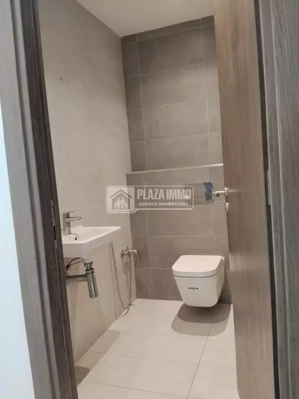 A Louer Un Local Bureautique