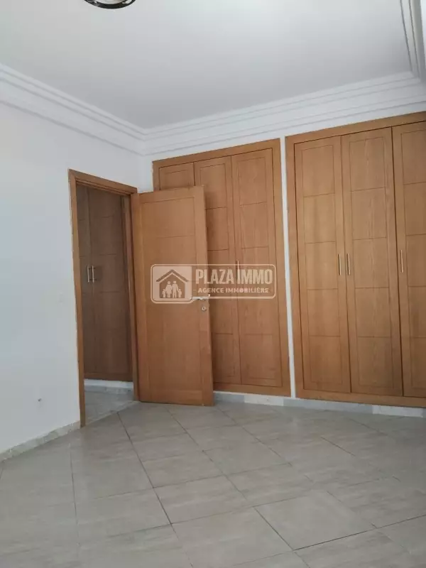 A Louer un appartement S+1 au Lac 2