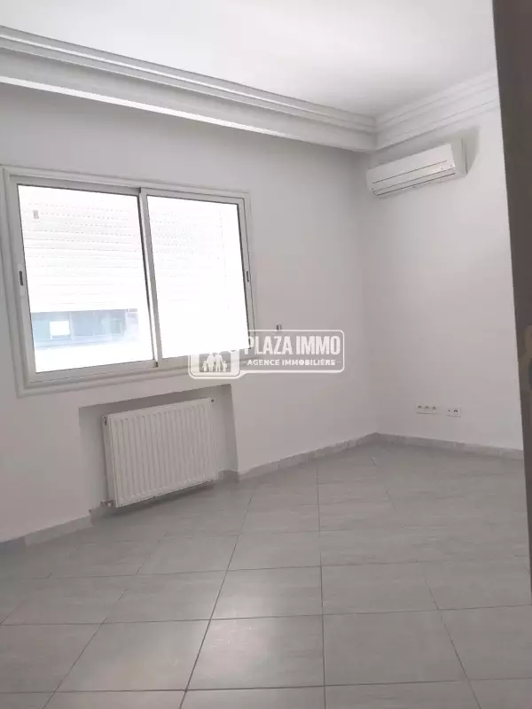 A Louer un appartement S+1 au Lac 2