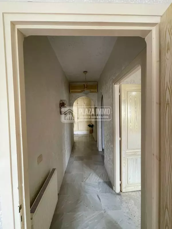 A vendre appartement S+2 laouina