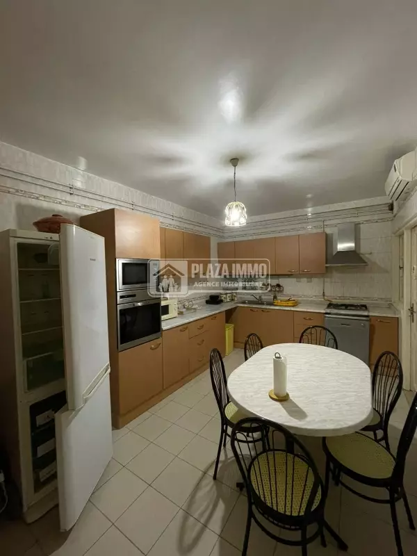 A vendre appartement S+2 laouina