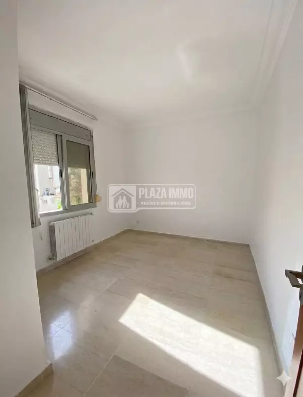 A Louer Appartement S+2 Vide Au Lac 1