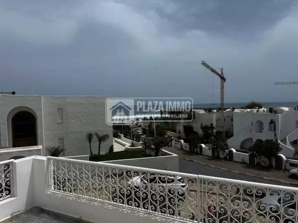 A VENDRE UNE SUPERBE VILLA A KELIBIA