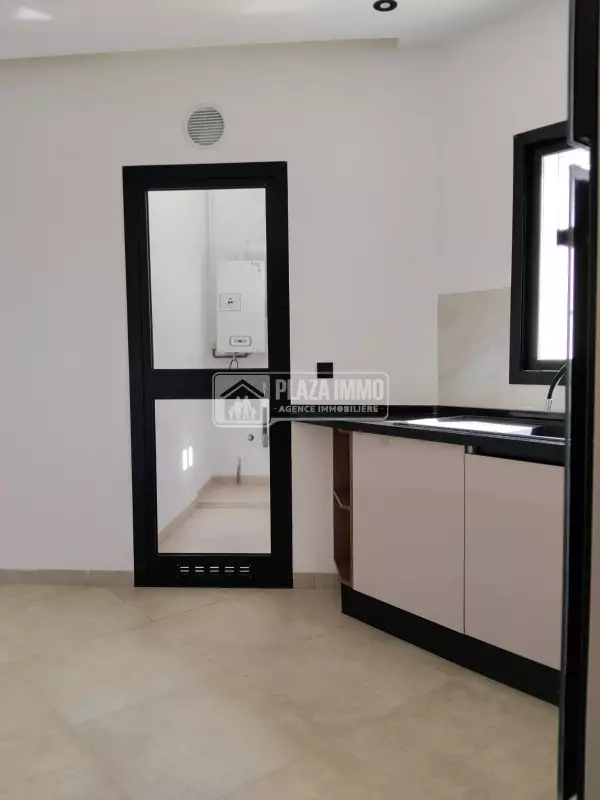 A Vendre Un Appartement S+2 Neuf