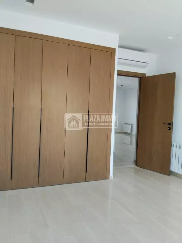 A Vendre Un Appartement S+2 Neuf