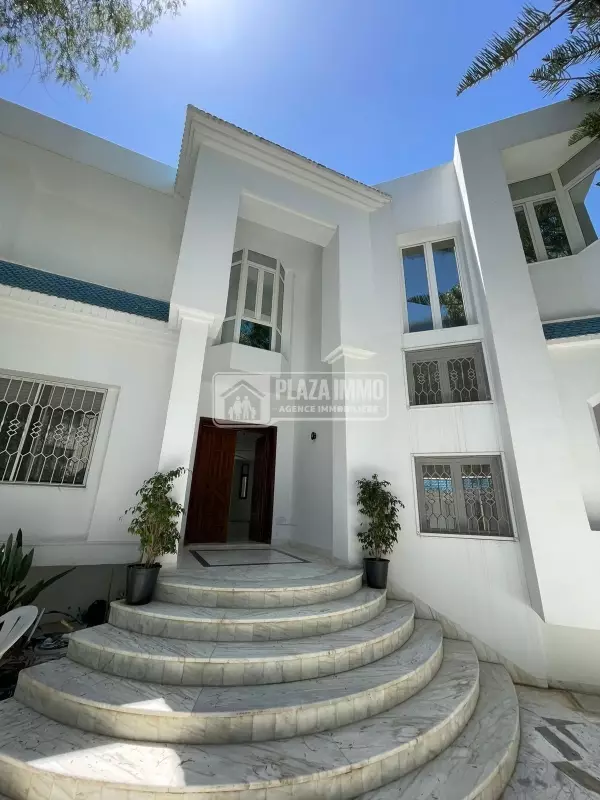A louer Villa avec piscine Lac 1