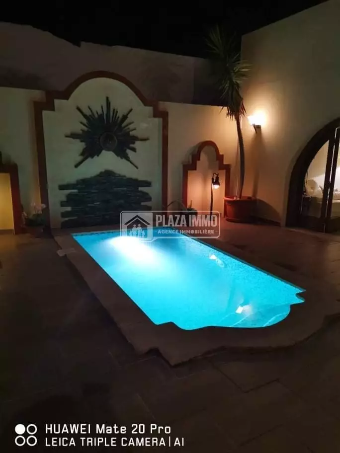 A VENDRE UNE VILLA ARABESQUE