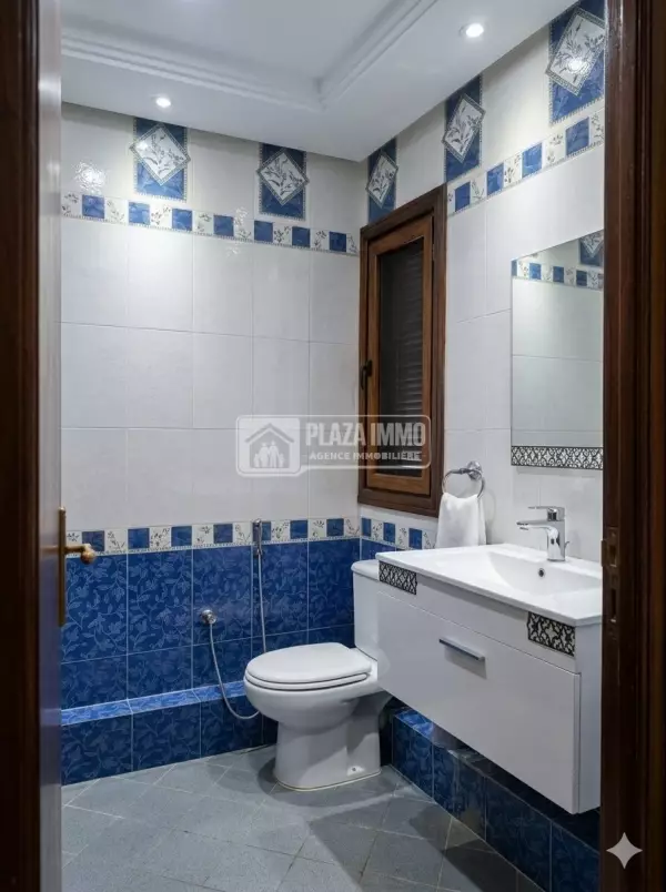 A vendre appartement S2 au cité Ennasr 2