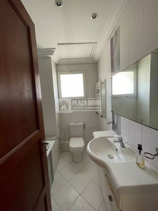 A Louer appartement el Aouina