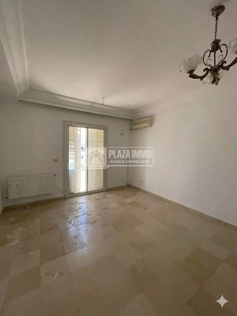 A vendre appartement S2 au taieb mhiri aouina