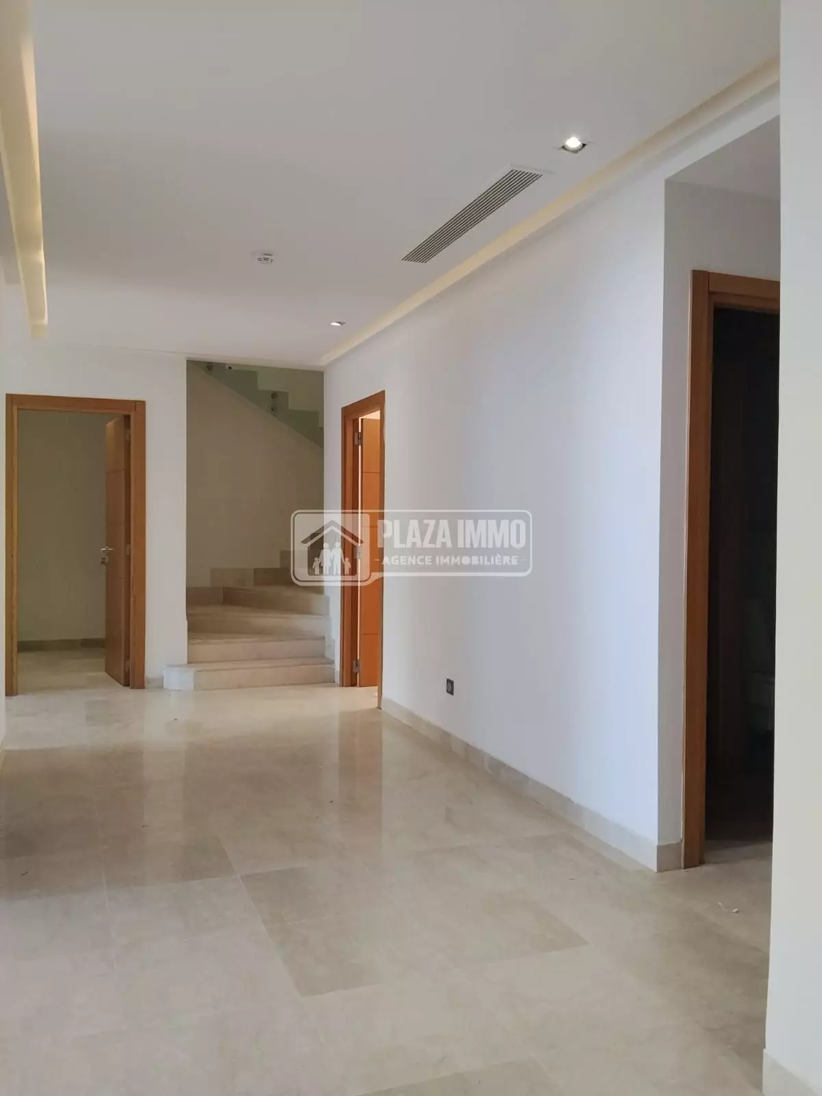 A louer ou A vendre un triplex s+4Au Lac 2