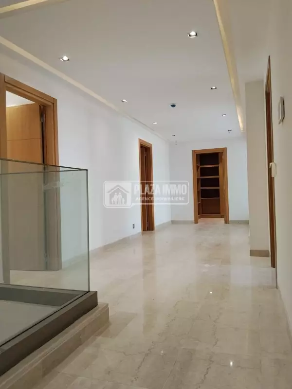 A louer ou A vendre un triplex s+4Au Lac 2